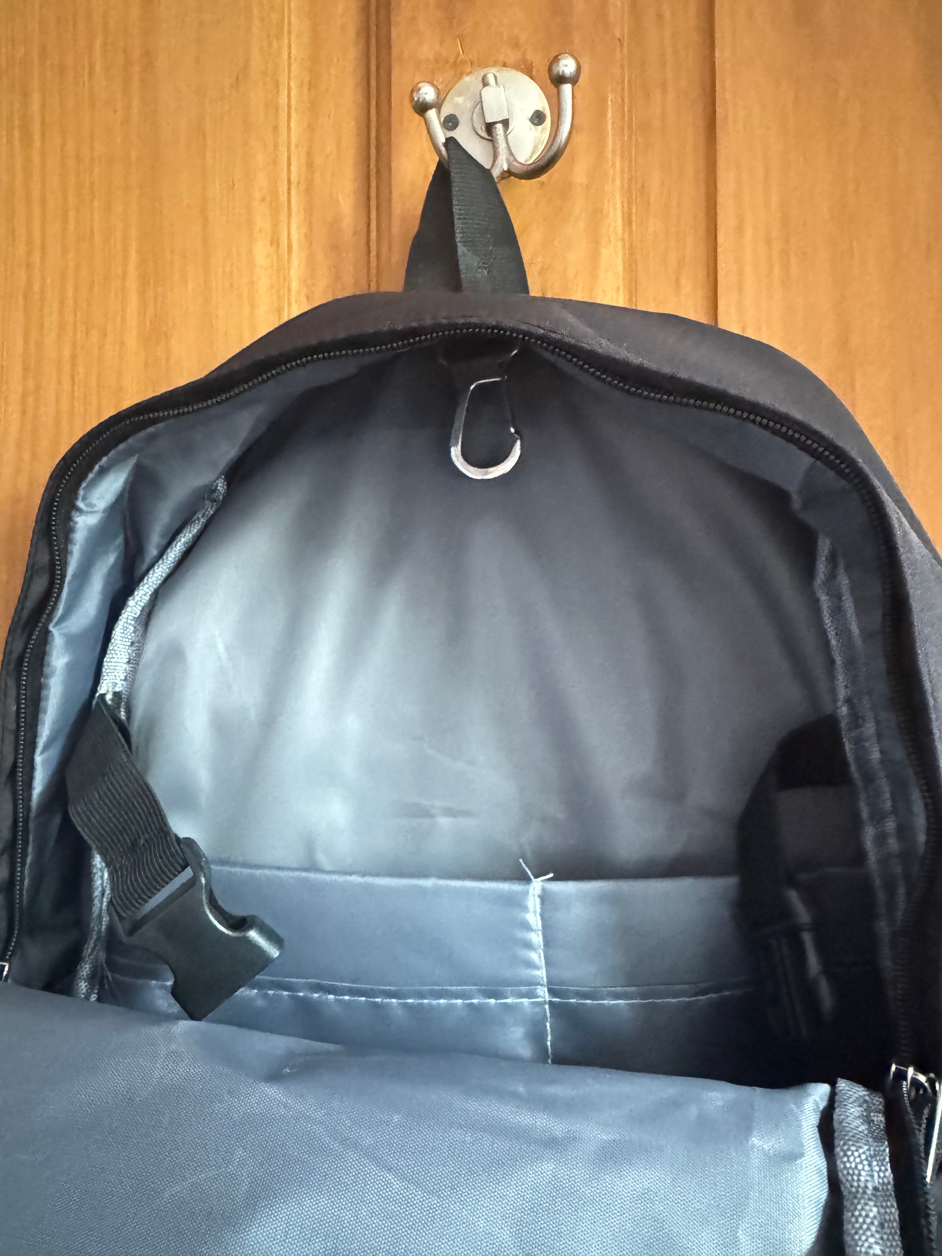 Black Adapted Feed Bag